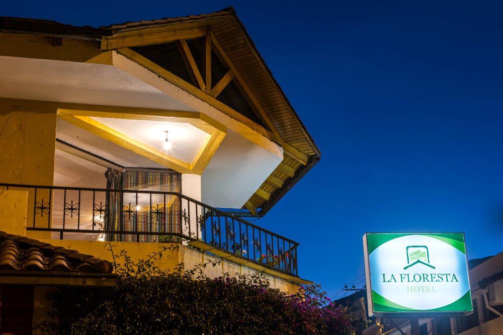 La Floresta Hotel Baños Buitenkant foto